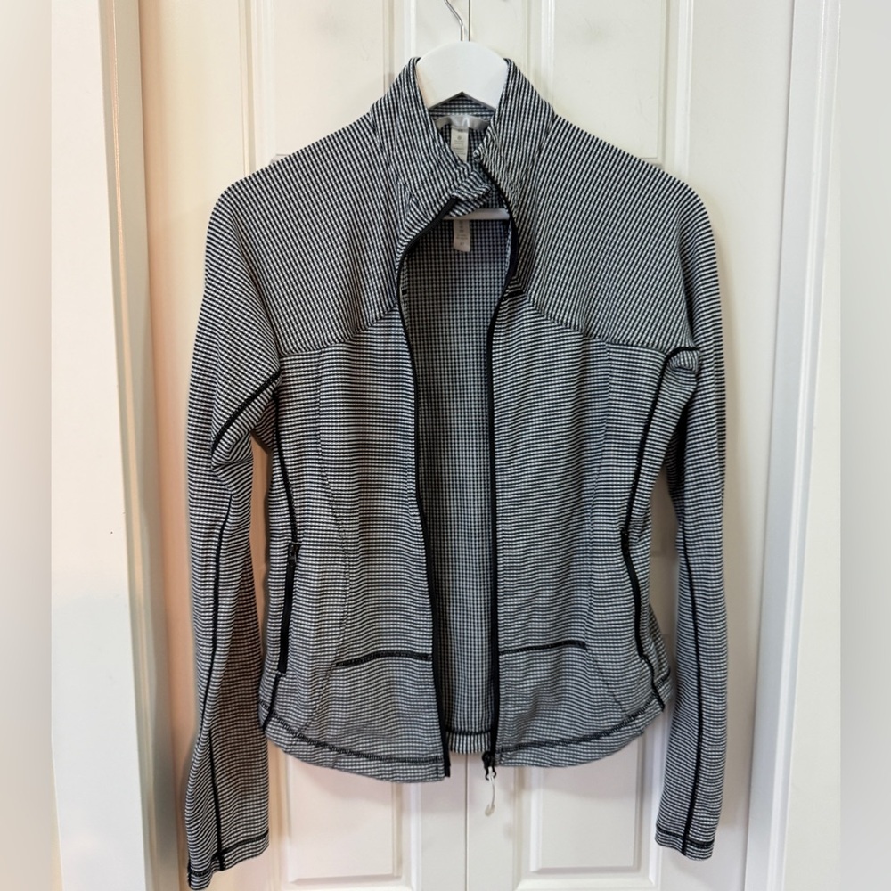 Lululemon Define Jacket – Black & White Gingham (Size 10)